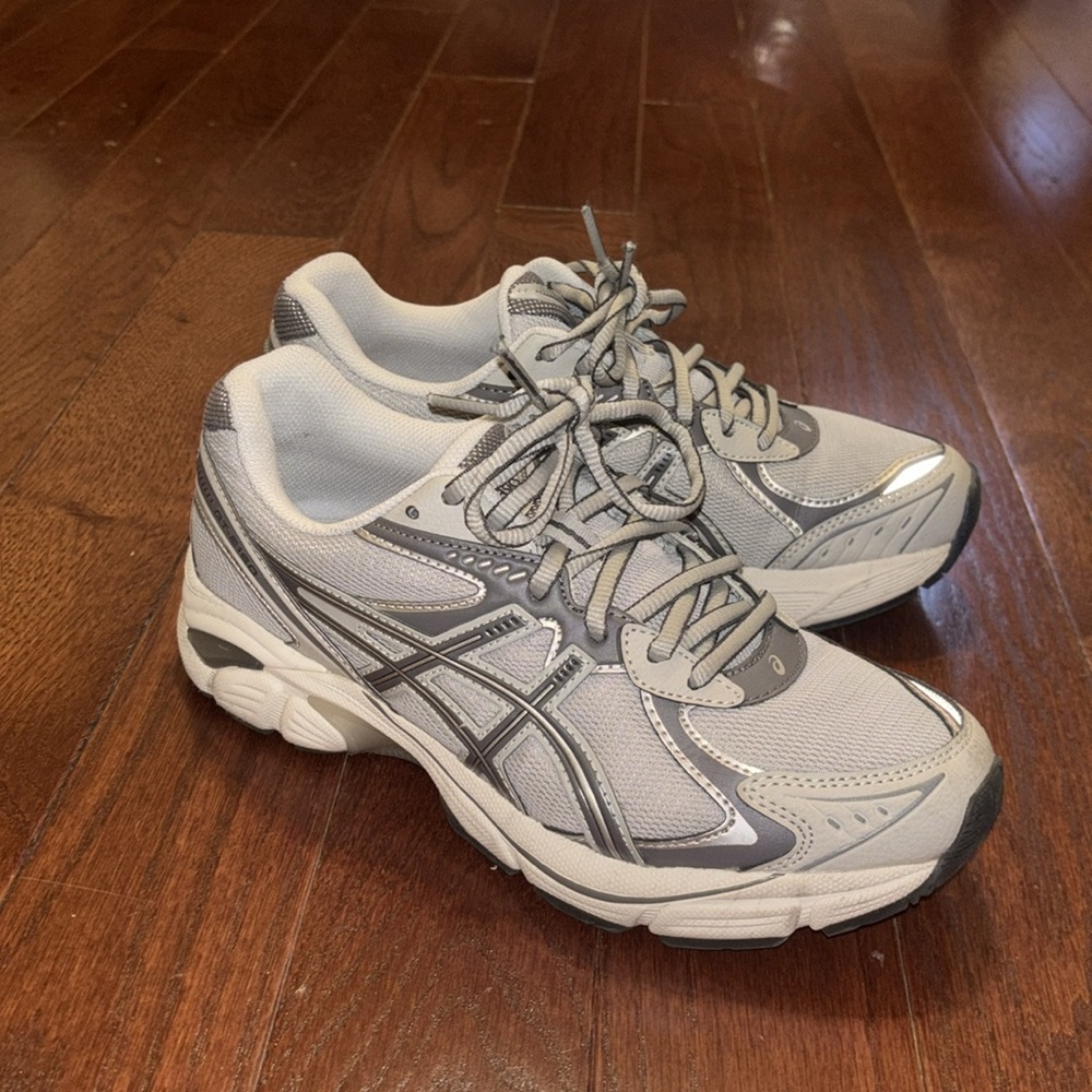 GT-2160 asics - Picture 2 of 6
